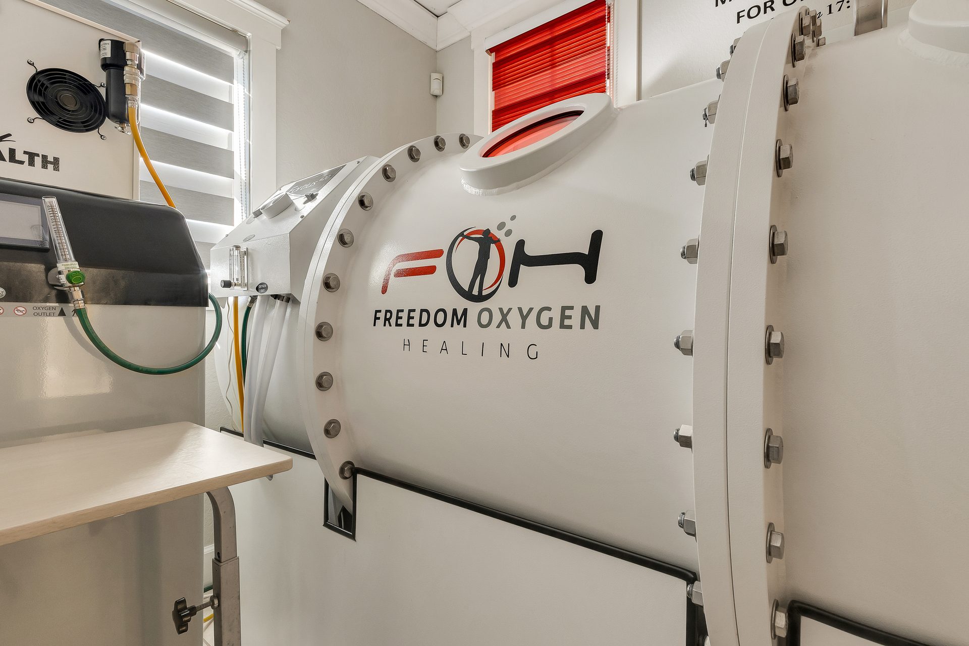 Hyperbaric chamber